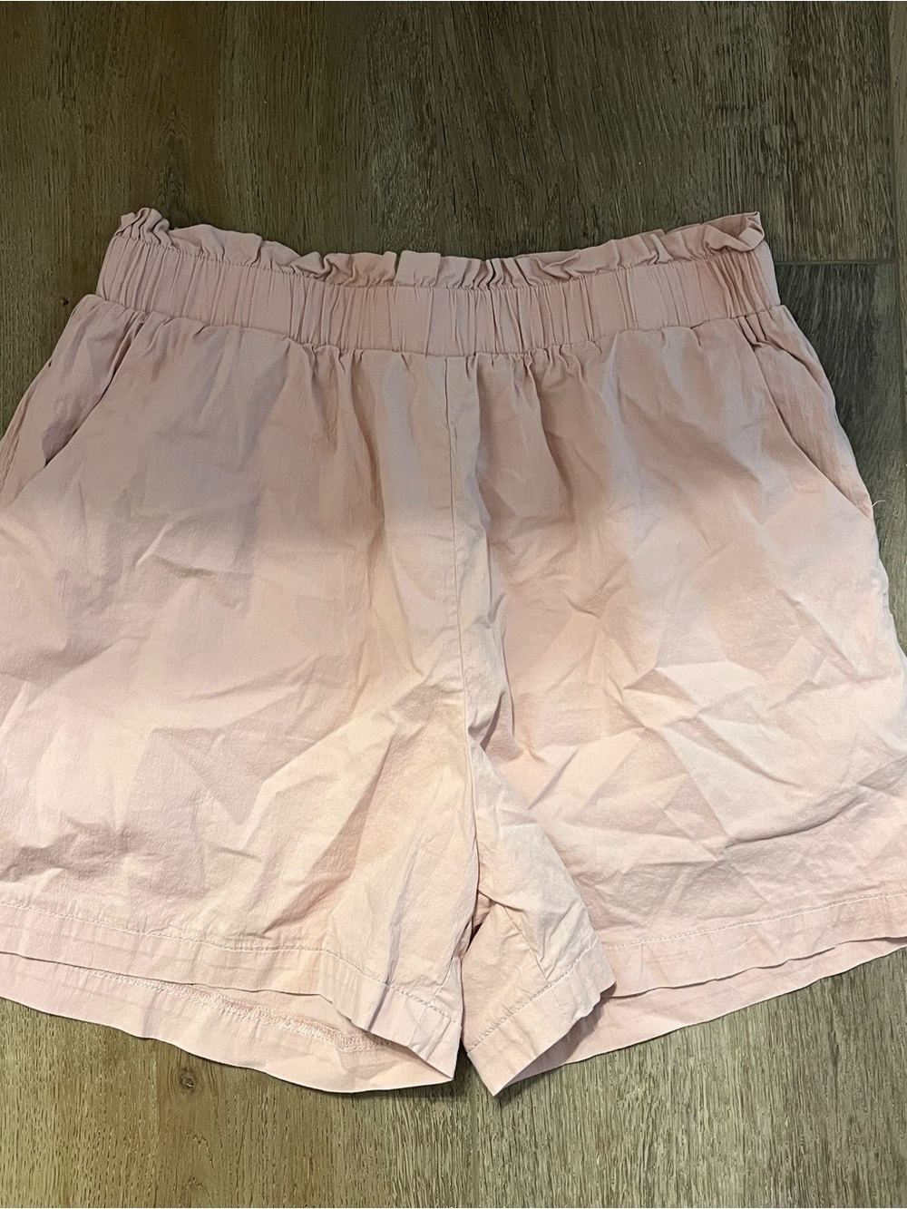 Light Pink Women's Elastic-Waist Casual Shorts size medium